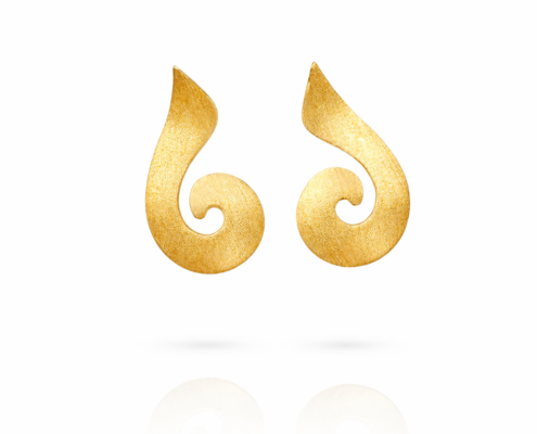 4FD8E086-DB25-4F2F-9A74-32901271323E