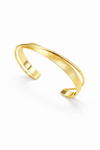 Ασημένια γυναικεία σφυρίλατη χειροπέδα 925