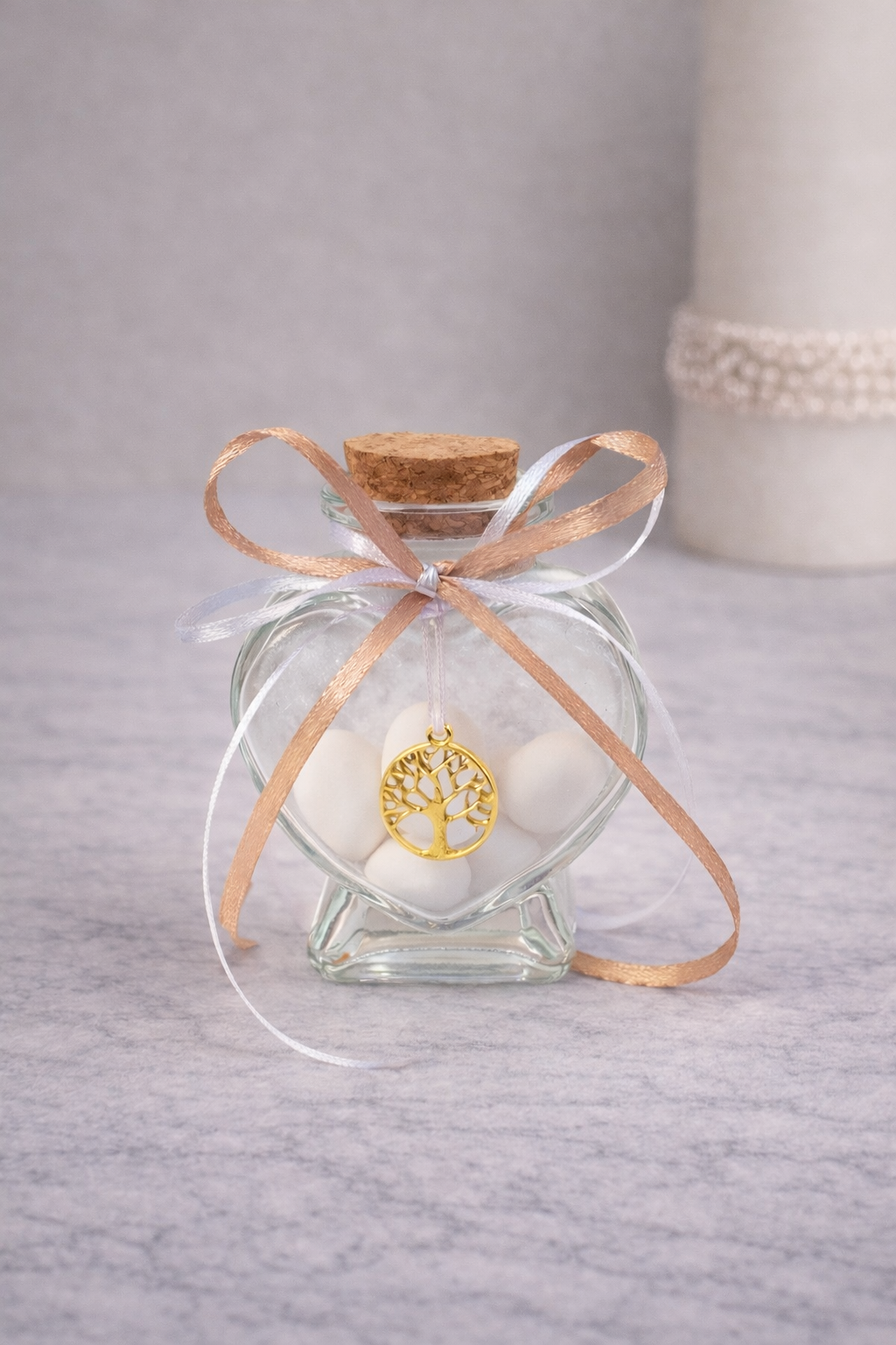 F6CD2D74-C872-4EAD-8A40-AFF2B734D719 Γυάλινη μπομπονιέρα καρδιά με χρυσό δέντρο ζωής