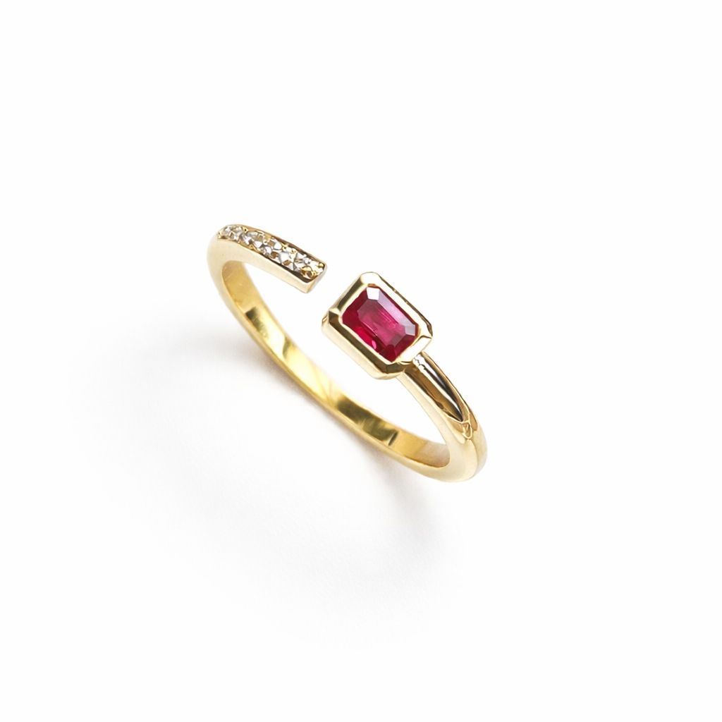 881816C9-C8E5-44F1-A855-DD78B8ACD92B